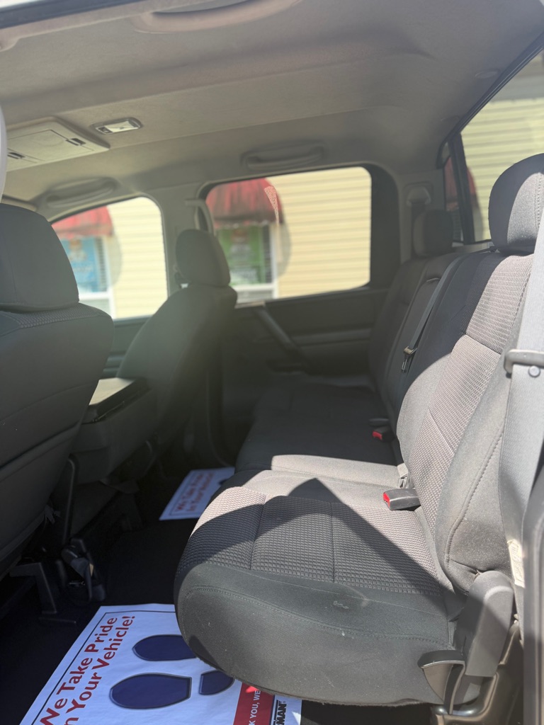 2009 Nissan Titan SE - Photo 7